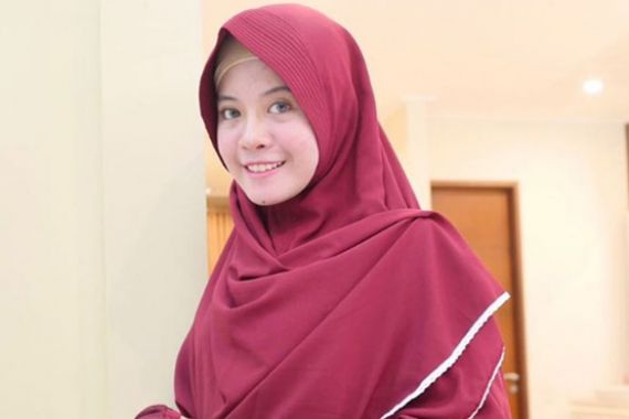 Kisah Sukses Bisnis Cewek Cantik Berhijab - JPNN.COM