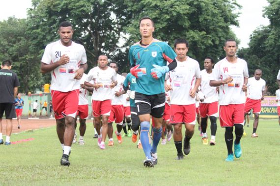 Pelatih Persipura Yakin Dapat Poin di Kandang Semen Padang - JPNN.COM