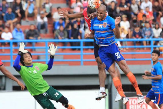 Babak I, Skuat Muda PBFC Tahan Imbang Barito Putera 0-0 - JPNN.COM