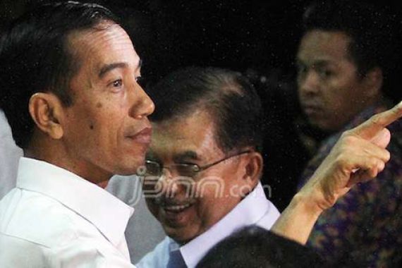 Jokowi Minta Kemendag Awasi Pemain Jalur Distribusi - JPNN.COM