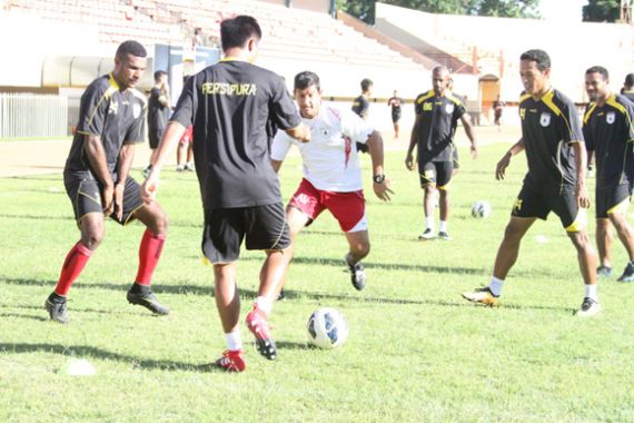 Persipura Tak Mau Imbang dengan Persegres - JPNN.COM