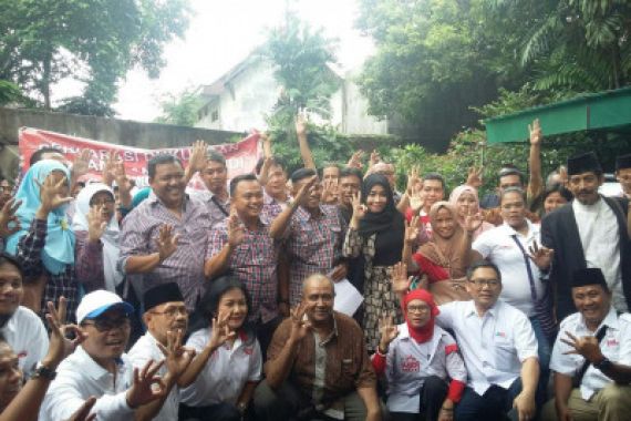 Ratusan Relawan Jokowi Turun Gunung Mendukung Nomor 3 - JPNN.COM