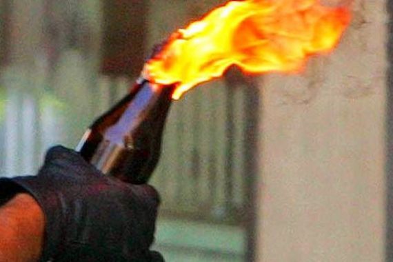 Kantor DPP Partai Golkar Dilempar Molotov - JPNN.COM