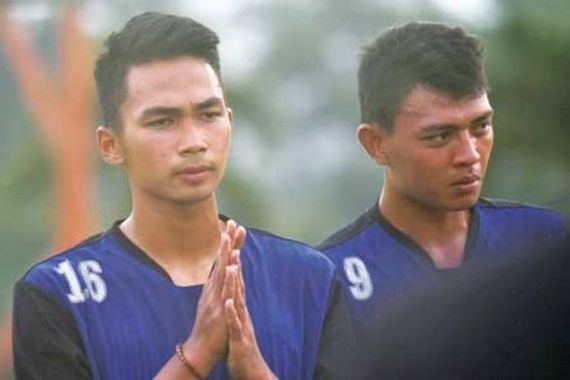 Bek Muda Arema FC Siap Matikan Pergerakan Bachdim-Comvalius - JPNN.COM