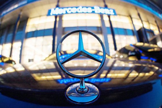 Mercedes Benz Terpaksa Tarik 1,29 Juta Kendaraan dari Pasaran - JPNN.COM