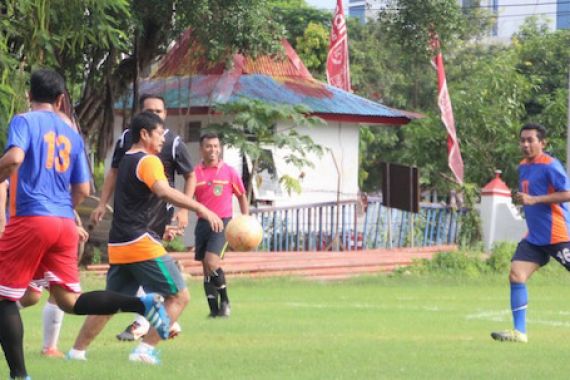 Indra Sjafri Cari Pemain Timnas U-19 hingga ke Kepri - JPNN.COM