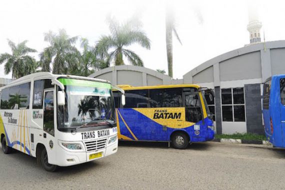 Ada Wifi Gratis di Bus Trans Batam, Kini Bisa Browsing Selama Perjalanan - JPNN.COM
