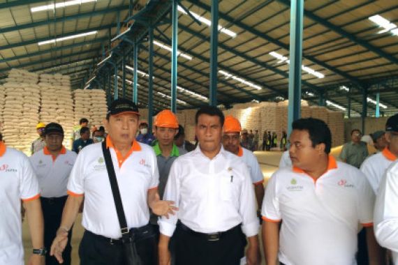 Menteri Amran: Kini Petani Jagung Tak Perlu Khawatir - JPNN.COM