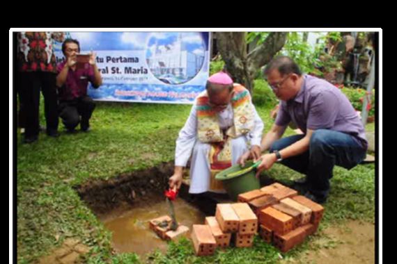 Uskup: Katedral Bukan Hanya Gedung Melainkan Iman - JPNN.COM