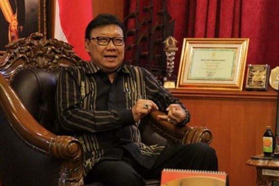 Tjahjo Kumolo Tepis Tudingan Pemerintah Ingin Jegal Prabowo - JPNN.COM