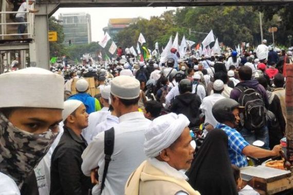 2.500 Warga Bogor Sudah Tiba di Jakarta untuk Aksi 313 - JPNN.COM