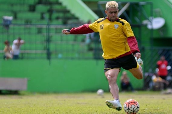 Pelatih Persiba Tegaskan Tak Butuh Jasa Cristian Gonzales - JPNN.COM