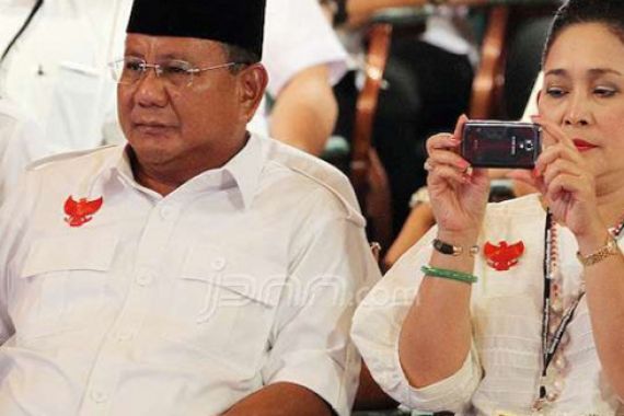 Gebrakan Mantan Istri Prabowo Ganggu Psikologis Golkar - JPNN.COM