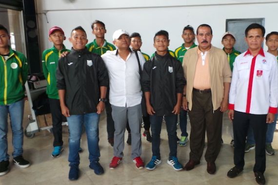 Pesepak Bola Muda Indonesia Raih Beasiswa ke Spanyol - JPNN.COM