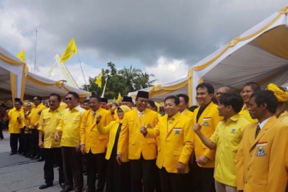Novanto: Kader Golkar Harus Hadir di Kala Rakyat Susah - JPNN.COM