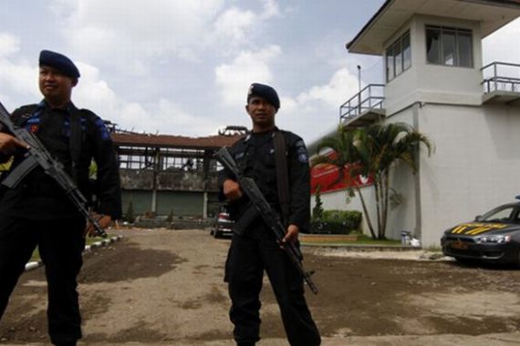 Pasca-Kerusuhan, Napi Lapas Jambi Dipindah ke Palembang - JPNN.COM