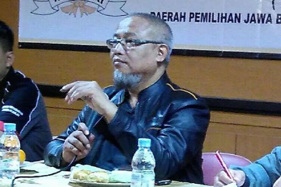 DPR Dorong Akhiri Kebijakan Upah Murah - JPNN.COM