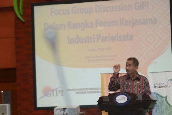 Menpar Dorong Industri Wisata Mengglobal dengan Digital - JPNN.COM