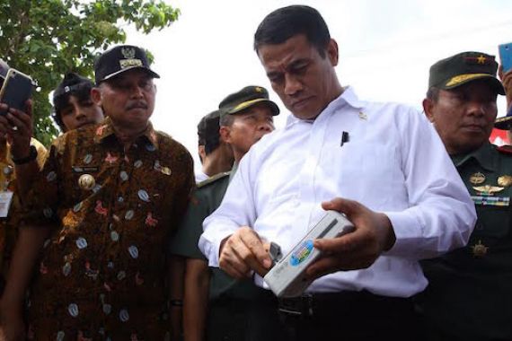 Mentan Lanjut Panen dan Serap Gabah Petani ke Purworejo - JPNN.COM