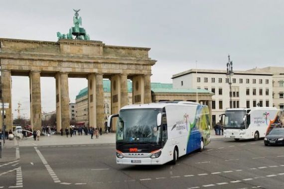 Keren! Bus-Bus Wonderful Indonesia Blusukan di Berlin - JPNN.COM