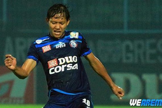 Gelandang Arema Sanjung Pertahanan PBFC - JPNN.COM