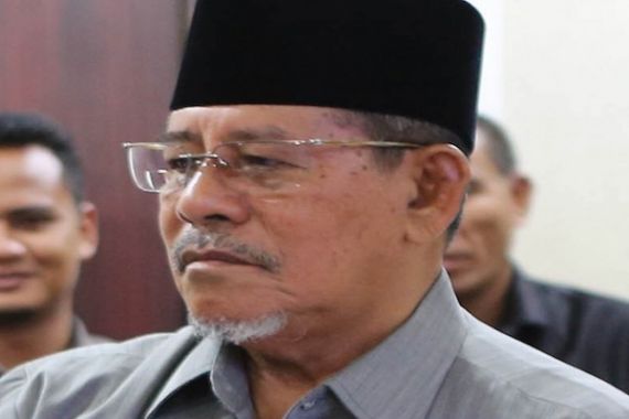 OTT Terkait Kasus Korupsi di Malut, KPK Amankan Gubernur Abdul Gani Kasuba - JPNN.COM