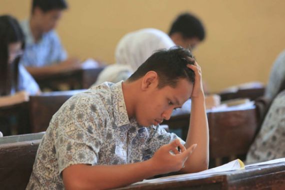 Guru Pembuat Soal Ujian Khilafah Harus Dilindungi - JPNN.COM