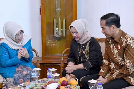 Presiden Jokowi Sampaikan Bela Sungkawa Dari Kalbar - JPNN.COM