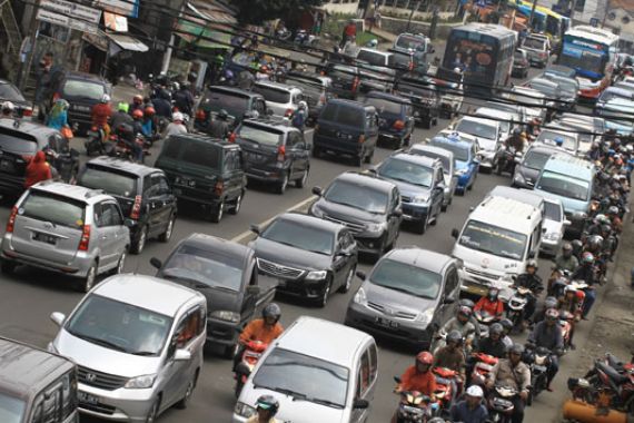 Sudah 1.700 Kendaraan yang Melintas di Bekasi - JPNN.COM