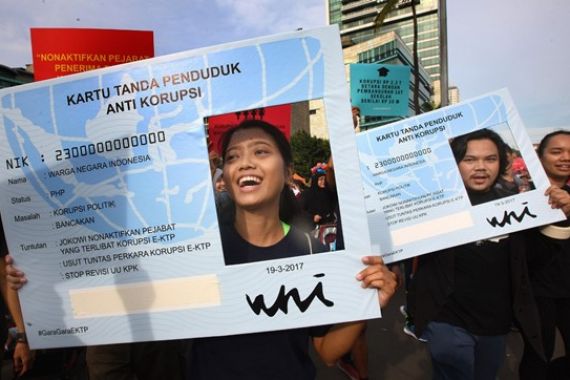 Siapa Saja Anggota DPR Sudah Kembalikan Uang e-KTP? - JPNN.COM