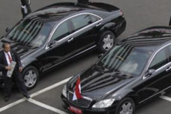 Mercedes-Benz Tak Sembarangan Melayani Permintaan Mobil Antipeluru - JPNN.COM