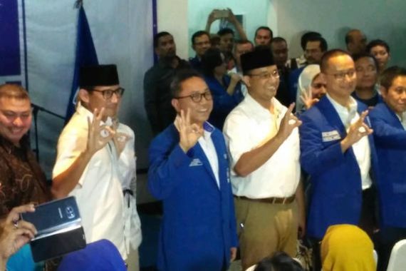 Ketua MPR: Gimana Pilkada Jakarta, Senang Gak? - JPNN.COM