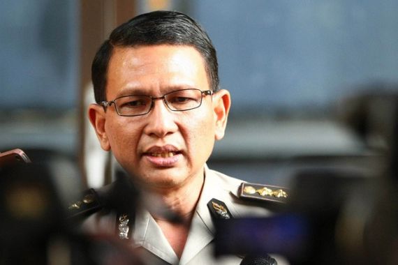 Densus 88 Geledah Rumah Kontrakan Bambang di Ciputat - JPNN.COM