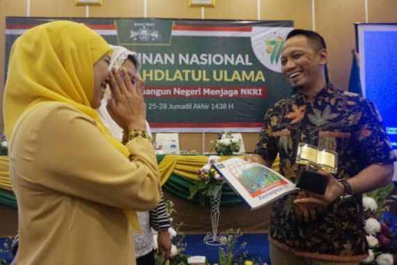 Ipang Wahid Berbagi Jurus Tangkis Hoaks ke Muslimat NU - JPNN.COM