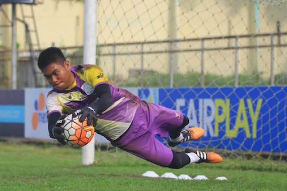 Kiper Timnas Ini Ngebet Banget Gabung Arema FC - JPNN.COM