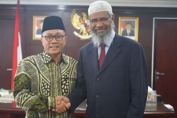 Zakir Naik: Islam Intoleran kepada Perusak Perdamaian - JPNN.COM