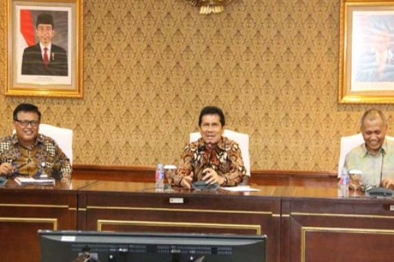 Saksi KPK jadi Staf Ahli Menteri, Ini Penjelasan KemenPAN-RB - JPNN.COM