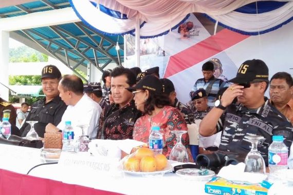 Bu Susi: Perairan Ambon Harus Punya Lambang Kedaulatan - JPNN.COM