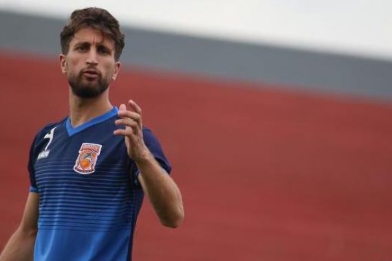 Noureddine Yakin Arema FC Bisa Tembus Kompetisi Asia - JPNN.COM