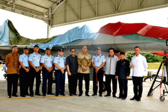 Tim Komisi I Meninjau Pesawat Tempur Yang Tergelincir - JPNN.COM