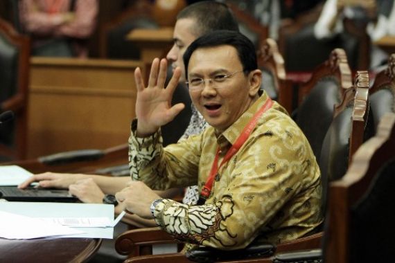 Ahok Kembali Menerima Pengaduan Warga di Balai Kota - JPNN.COM