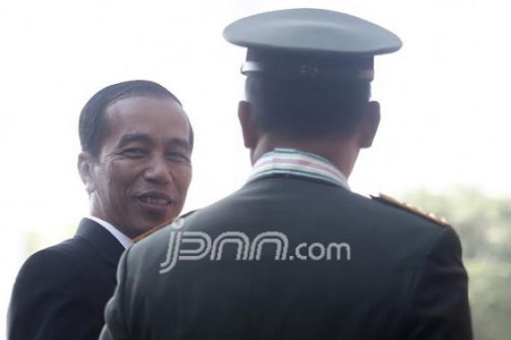 Helikopter TNI Dikorupsi, Jenderal Gatot Sampai Malu pada Pak Jokowi - JPNN.COM