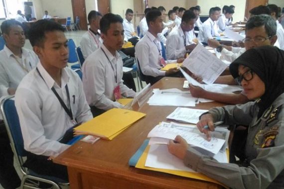 Nilai Tes Seleksi Calon Polisi Langsung Keluar - JPNN.COM