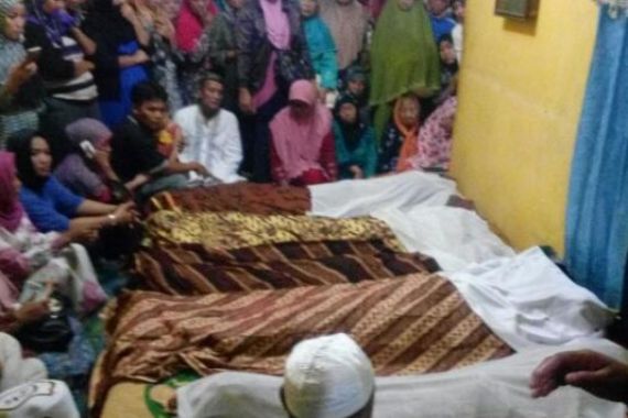 8 Saksi Pembunuhan Sekeluarga di Medan Diperiksa Polisi - JPNN.COM