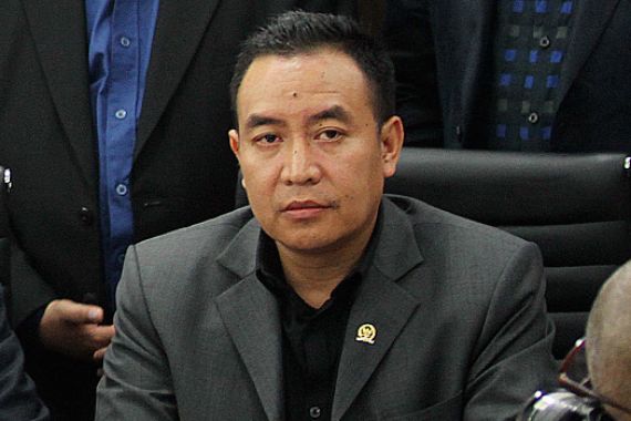 Anggota Komisi III Sebut Manipulator Hasil Autopsi Bisa Dipidana - JPNN.COM