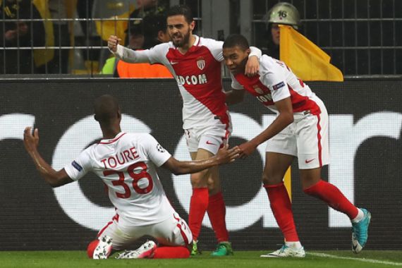 Brace Mbappe Bawa Monaco Menang di Kandang Dortmund - JPNN.COM