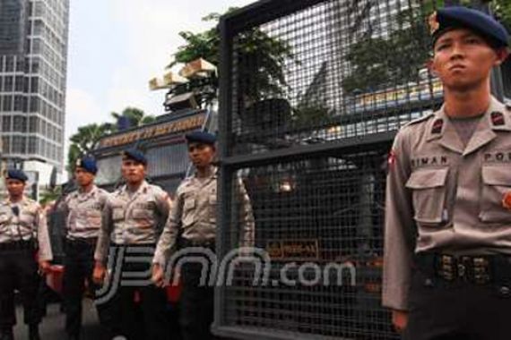 Antisipasi Hari Buruh, Polres Metro Bekasi Gelar Apel Kesiagaan - JPNN.COM