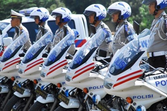 Cegah Penyebaran Corona, Polisi Tutup 12 Ruas Jalan - JPNN.COM