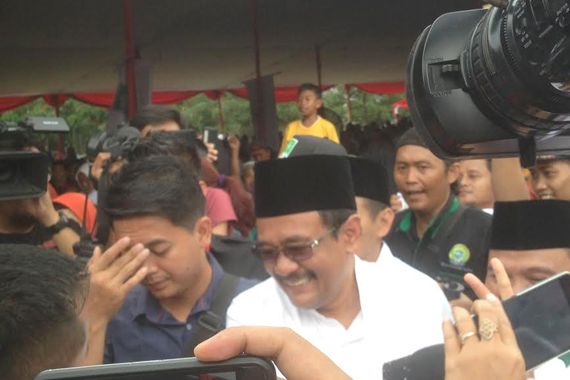 Djarot: Masjid Itu kan Rumah Allah - JPNN.COM