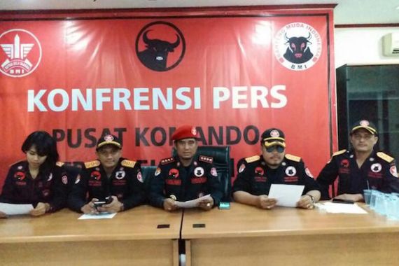 3000 Anggota SBB Banteng Muda Indonesia Kawal Suara Ahok-Djarot - JPNN.COM